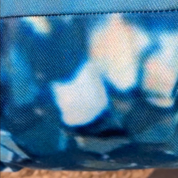 New Aquios Floor Pillow - Picture 8 of 9